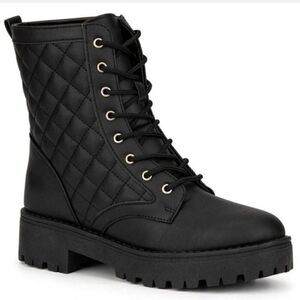 - New Olivia Miller Women's Alexandria Quilted Combat Boot black size 7.5,…
